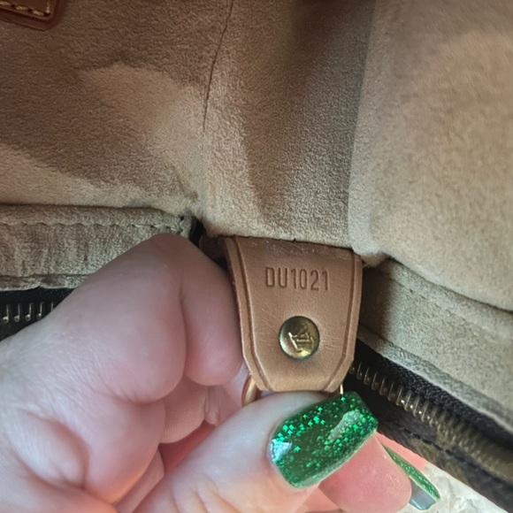 Louis Vuitton Looping Monogram GM - Picture 10 of 14